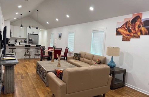 Atlanta House | Safari Getaway: MBenz & Beltline