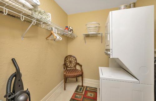 Demere Park House | Salt Air Villas #210(B)