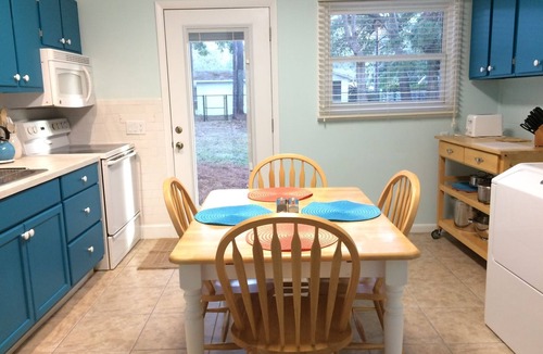 Jekyll Island Cottage | Sandy Toes Salty Kisses A&B Beach Golf Tennis Biking and Fun!