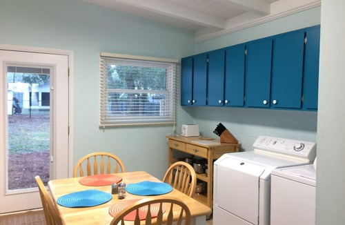 Jekyll Island Cottage | Sandy Toes Salty Kisses A&B Beach Golf Tennis Biking and Fun!