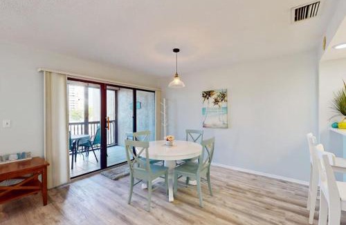 South Island House | Santa Maria Condo 102