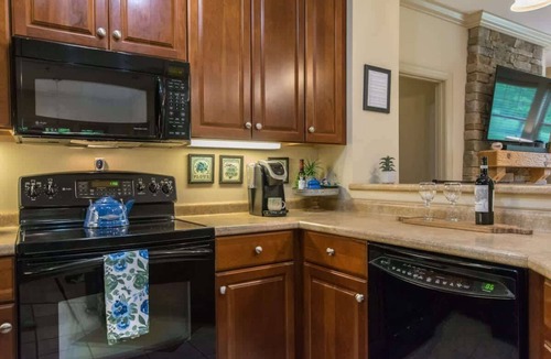 Maggie Valley Condo | Scenic 2BR Condo w/Porch + Pool Near Slope/Trails | Free Tickets