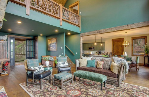 Glenville House | Scenic Sanctuary w/Mtn Views: Glenville Lodge