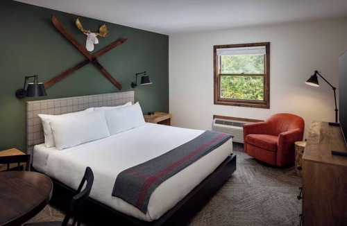 Schroon Lake Hotel | Schroon Lake Lodge w/Free Parking| Outdoor Activities Onsite | Pool & Mini-Golf