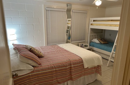 Laguna Beach House | Sea Biscuit Beach Cottage, close to beach