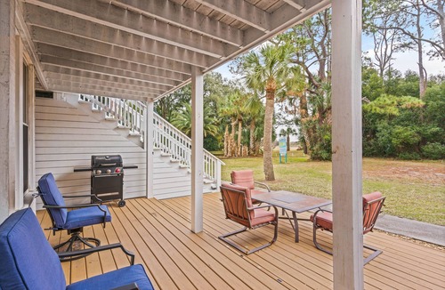 East Beach House | Sea Side Inn located steps to Coast Guard Beach Entrance on East Beach