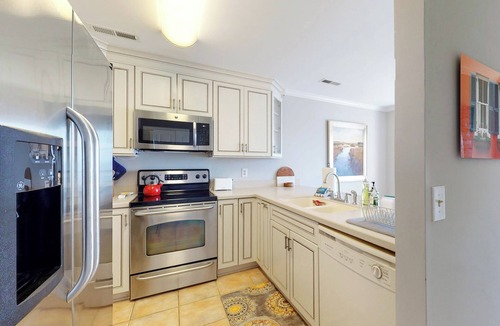 Bohicket Marina Village Villa | Seabrook Exclusives | 1967 Bohicket Marina