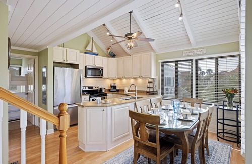 Sealoft Villas House | Seabrook Villa with Loft & Views! Walk to Beach! Pool!