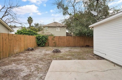 Brunswick House | Seashore Cottage Pet-Friendly/Near FLETC & Shops