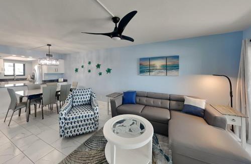 Mid Island Apartment | Seaside 103