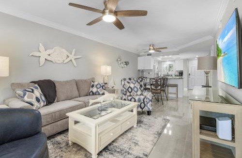 Mid Island Apartment | Seaside 108- Oceanview 2BR 2BA Condo with Pool, Steps to Beach condo