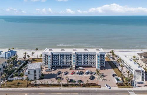 Mid Island Apartment | Seaside 108- Oceanview 2BR 2BA Condo with Pool, Steps to Beach condo
