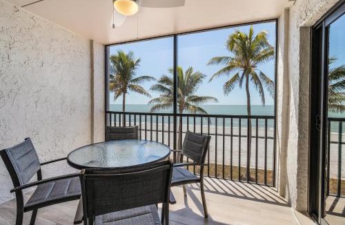 Mid Island Apartment | Seaside 209- Oceanview 2BR 2BA Condo with Pool, Steps to Beach condo