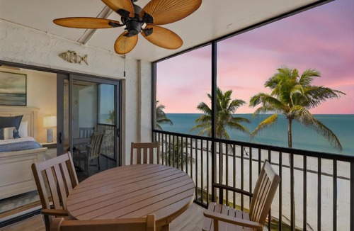 Mid Island Apartment | Seaside 306