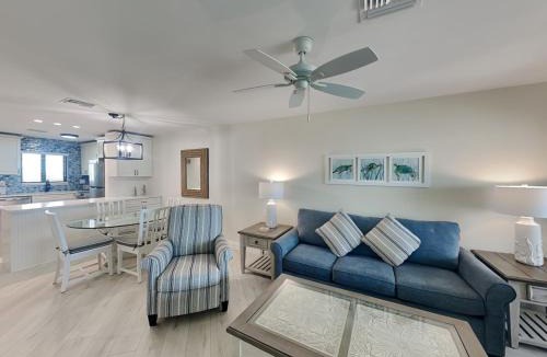 Mid Island Apartment | Seaside 507