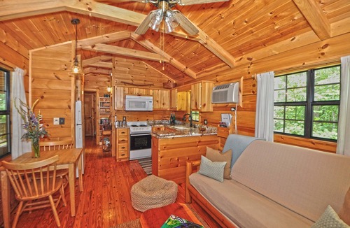 Hot Springs House | Secluded 16-Acre Mountain Retreat w/3 Cabins Perfect for Groups & Gatherings