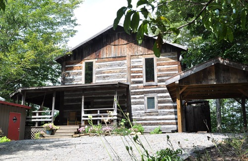 Hot Springs Cabin | Secluded 16-Acre Mountain Lodge Sleeps 12 Firepits & Mountain Views