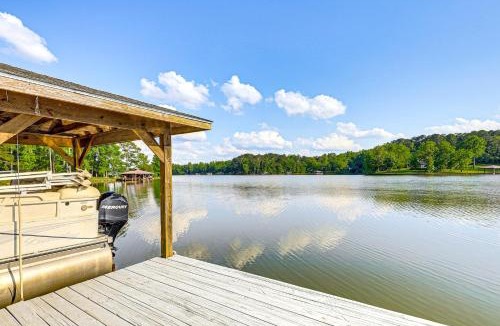 Eatonton House | Secluded 6BR Lake House w/Dock in Sparta