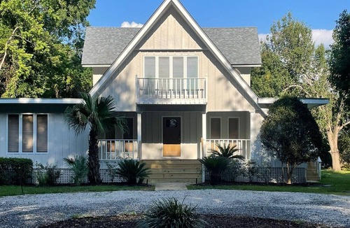 Driftwood House | Secluded Bayview vacation home with private beach