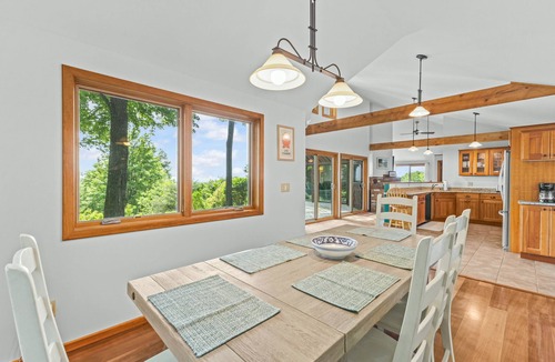 Hinesburg House | Secluded Vermont Escape - Beautiful Mountain and Lake Views - Private Trails