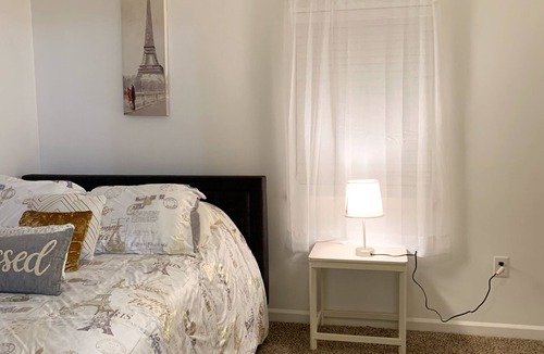 Forest Park House | Self Check-In, Cozy GuestHouse in Morrow