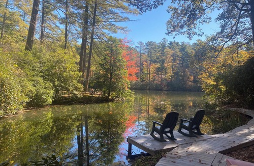 Lake Toxaway Cabin | Serene cabin with lake front views in scenic Lake Toxaway