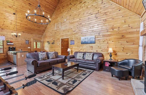 Sevierville Cabin | Serene Creek Cabin