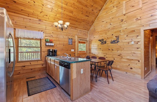 Sevierville Cabin | Serene Creek Cabin