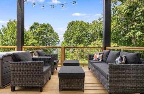 Maple Springs House | Serenity Peak Lodge by Carolina Mornings