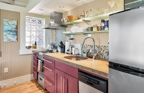 Asheville Cottage | Serenity Suite at Elk Mtn - Whimsical Mtn Views