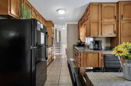Madison House | Shady Grove Cottage | Large Yard, Pets Welcome