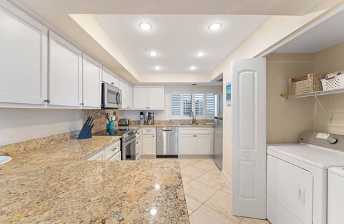 Ono Island Condo | Shipwatch A402-Gulf Front!