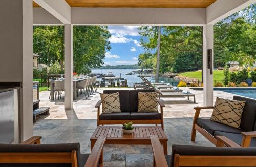 Mayhew House | Shoreline on Stonemarker wHeated Pool Game Room 1421