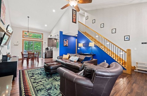 Waynesville House | Silver Linings - Hot Tub, Mountain Views, Close to Town, Pet Friendly