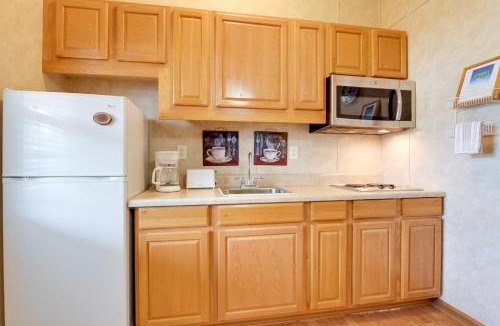 Waynesville Apartment | Ski, Hike & Relax in the Smokies! Waynesville Apt