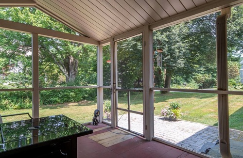 Chester Depot House | SKI House walking distance to small quaint town. 4 bedrooms/3bathrooms