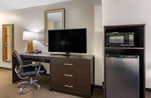 Brunswick Hotel | Sleep Inn & Suites Brunswick North
