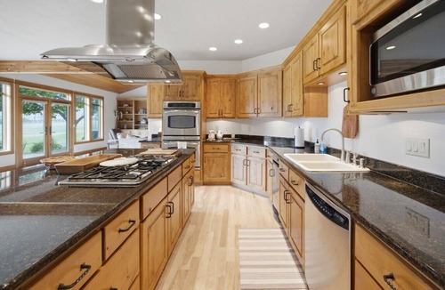 Grantsdale House | Sleeping Creek Ranch
