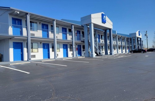 Kodak Hotel | Smokies Motel