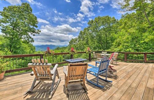 Waynesville House | Smoky Mtn Cabin by Cataloochee Valley Elk Viewing!
