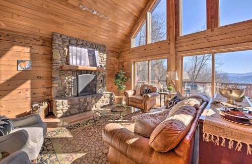 Waynesville House | Smoky Mtn Cabin by Cataloochee Valley Elk Viewing!