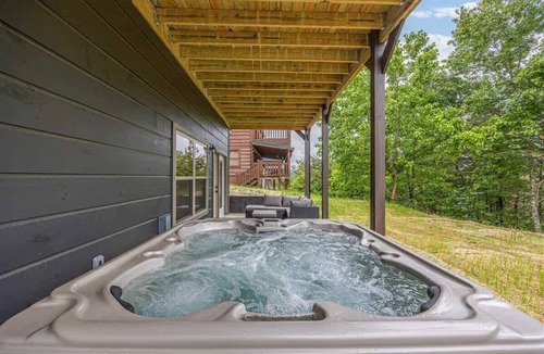 Sevierville Cabin | Smoky Mtn Escape | Indoor Pool, Hot Tub, Game Room