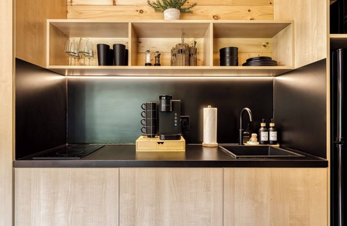 Cosby Cabin | Smoky Nook Soak & S’mores - Luxury Tiny Home w/AC, Mountain Views & Fire-pit