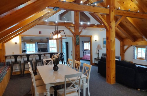 Salisbury House | Songadeewin Suite @ Waterhouses 3 bedroom,kitchen, bath, dining-family room