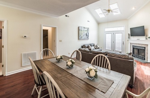 Huntsville Condo | South Huntsville Spacious and Homey Townhouse