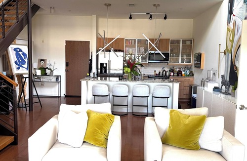 South Downtown Condo | Spacious 3-bedroom condo in charming Atlanta with AC