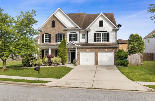 Union City House | Spacious 3 level house, 7bedrooms 4 baths in Union City