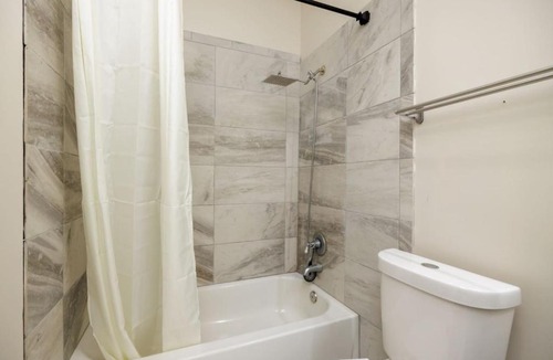 Acworth Apartment | Spacious 3BR Terrace Apt Near LakePoint and Golf