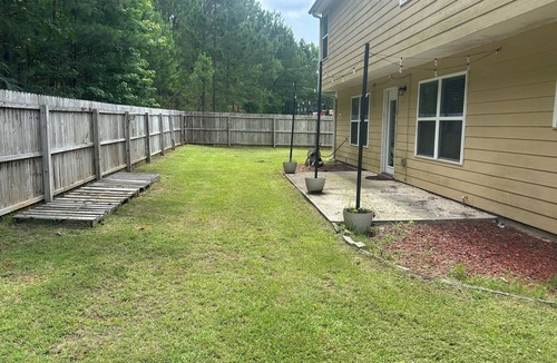 Macon House | Spacious 4-bedroom house in peaceful Macon with AC