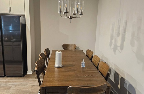 Fairburn House | Spacious 5-bedroom Family and Friends Stay